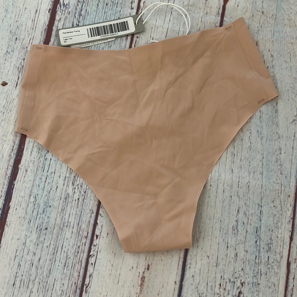 NWT Everlane the Renew high rise invisible thong - Picture 2 of 6